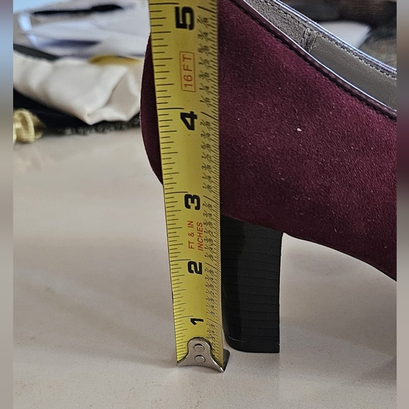 Brand New Aerosoles Burgundy suede heels with strap - Picture 6 of 6